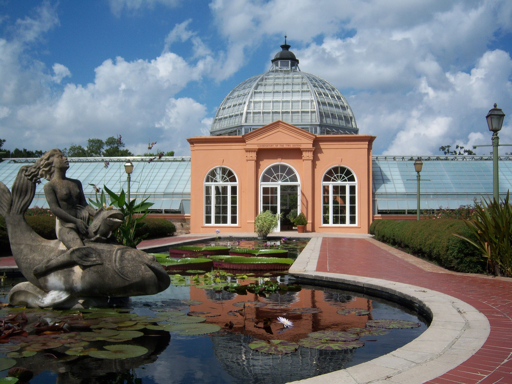 11 of the Most Beautiful Gardens in All of Louisiana