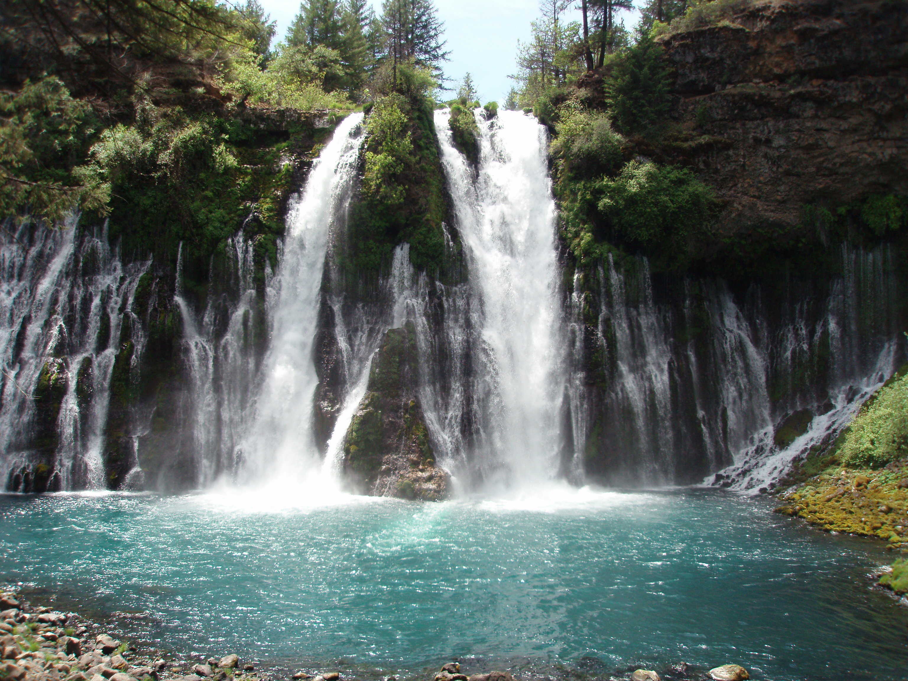 15 Hidden Waterfalls in Northern California