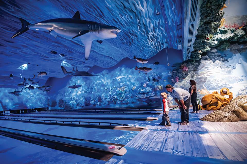 This One-Of-A-Kind Ocean Themed Restaurant And Bowling Alley In Florida