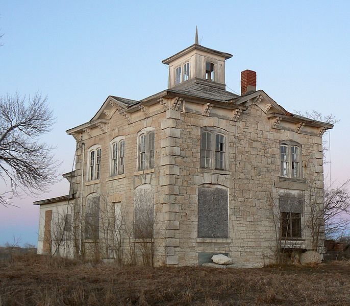 20 Abandoned and Decaying Places in Nebraska